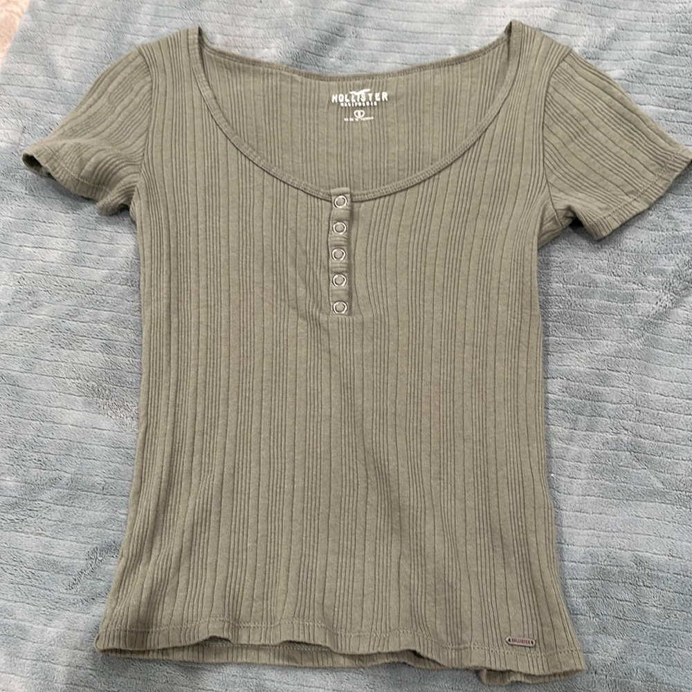 ribbed henley short sleeve top